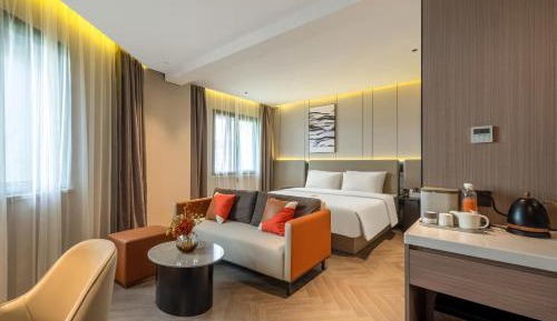 Deluxe Suite