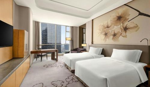 Deluxe Double Room with Two Double Beds and City View