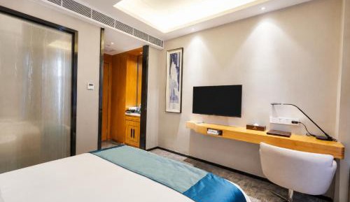 Boutique Queen Room
