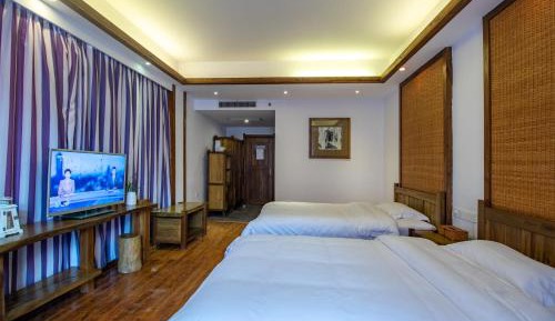 Twin Room with Private Bathroom