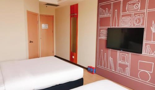 Twin Room A