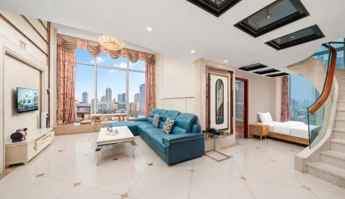 Superior Duplex Three-Bedroom Suite