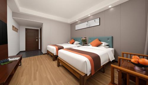 Twin Room with Shower