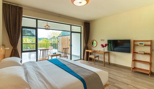 Deluxe Double Room with Balcony