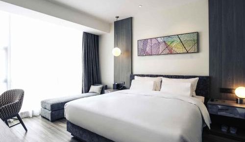 Superior King Room