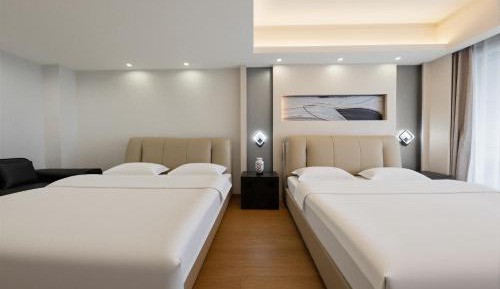Queen Room with Two Queen Beds