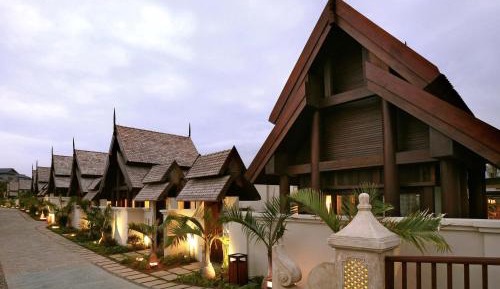 Myanmer Style One-Bedroom Villa with Private Pool