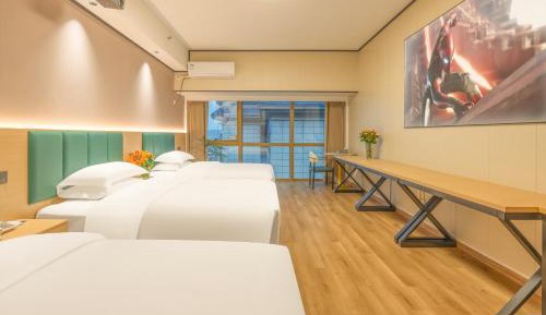 Deluxe Triple Room