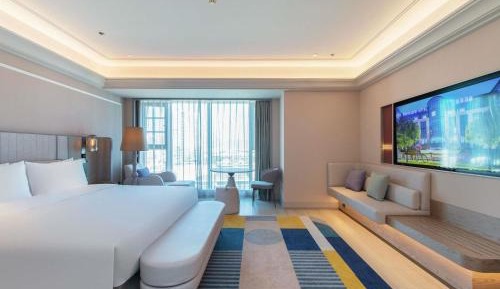 Deluxe Double Room with City View