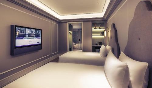 Deluxe Room Twin Beds