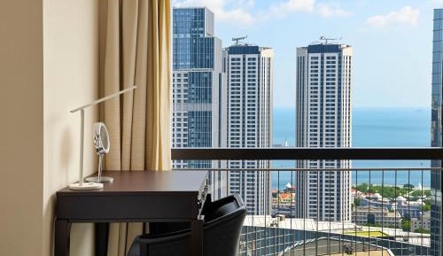 Deluxe Suite with Sea View