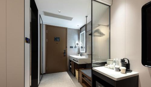 Executive Queen Room