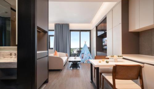 Queen Room with Balcony