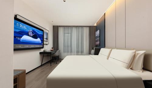 Elegant Queen Room