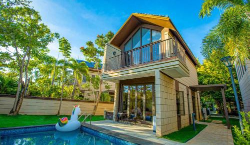 Villa with Private Pool