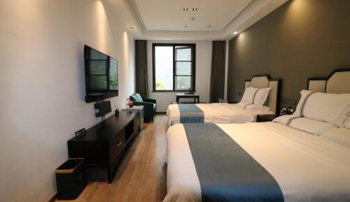Small Twin Room