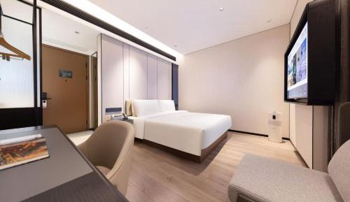 Elegant Double Room with Inner Window