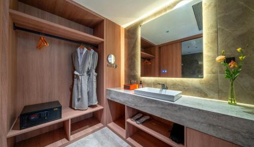 Two-Bedroom Suite
