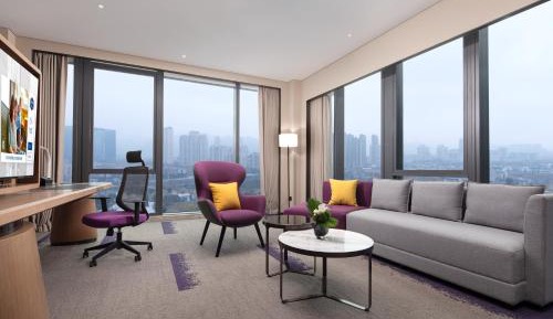 Suite with Garden View