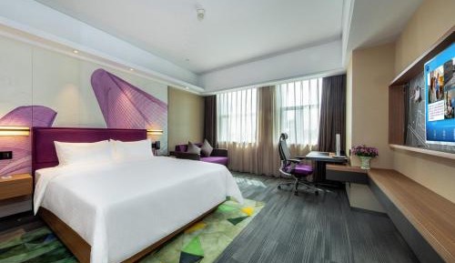 Deluxe Room (2 Adults + 1 Child)