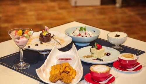 Standard King Room (includes two afternoon teas)Available 2:00-5:00 PM at Manas Western Restaurant on 1st Floor.Valid only on the first day of stay
