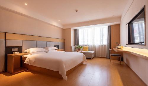 Single Room with Private Bathroom