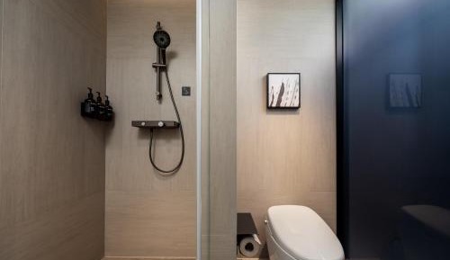 Executive Queen Room