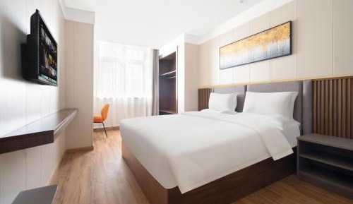 Deluxe Queen Room