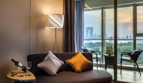 Premier King Room