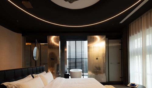 Deluxe Double Room with Bath