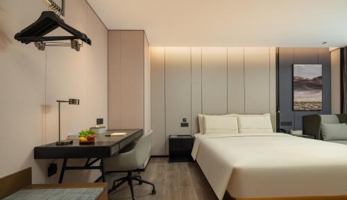 Premium Queen Room