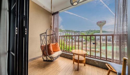 Triple Room with View