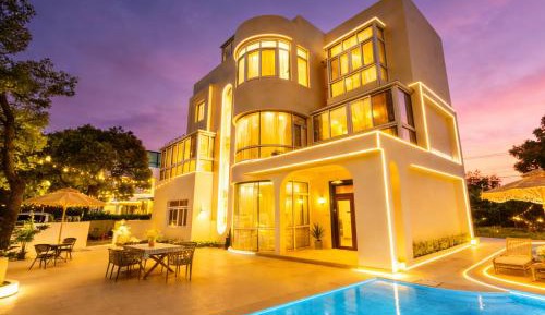 Villa with Private Pool