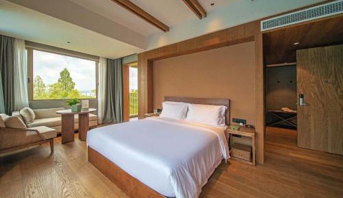 Double Room with Pool View