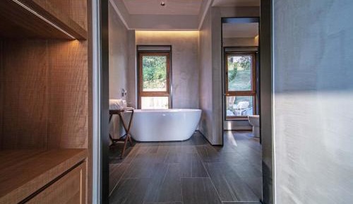Twin Room with View