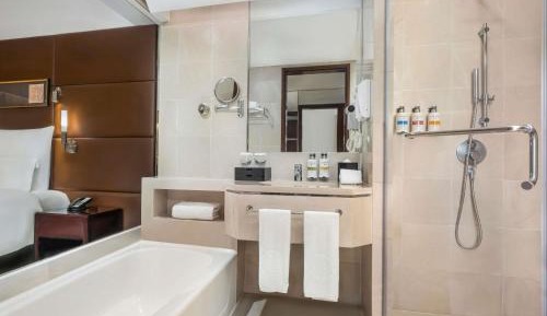 Superior Twin Room with Courtyard View
