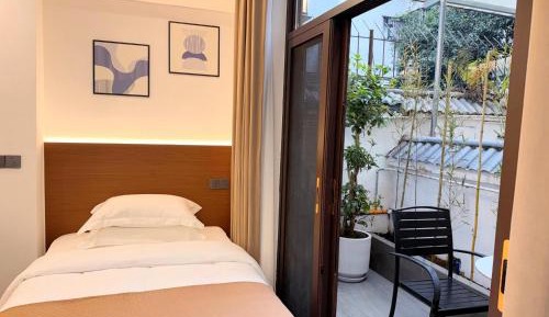 Superior Twin Room with Garden View
