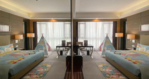 Standard Family King Room