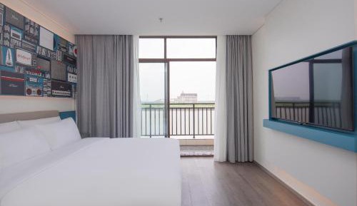 Double Room with View