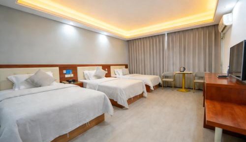 Comfort Triple Room