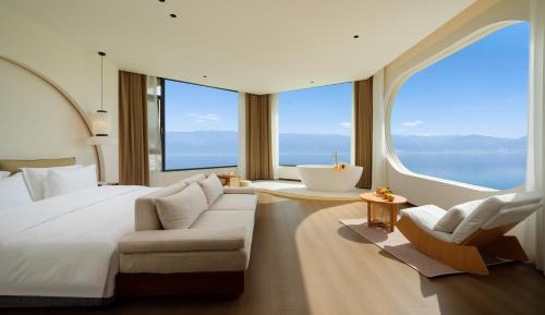 Deluxe Suite with Sea View