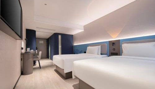 Super Twin Room