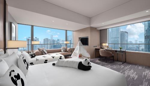 N3 Grand Deluxe Family Room
