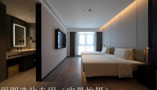 Executive Family Room