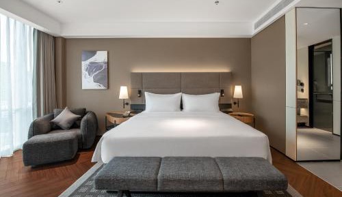 Superior King Room
