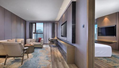 Deluxe Family Suite