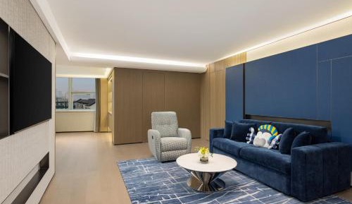 Two-Bedroom King Suite