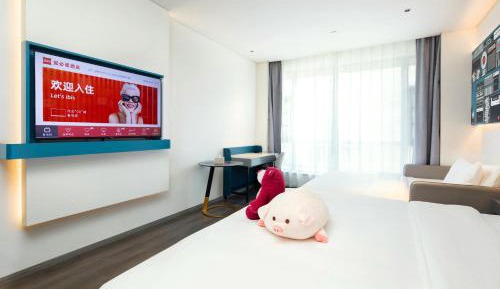 Deluxe Family Room
