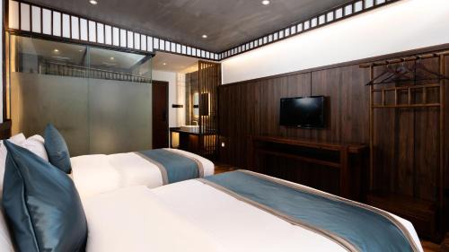 Double Room with Balcony