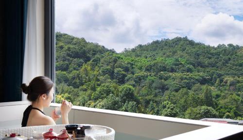 Deluxe Double Room with Bath